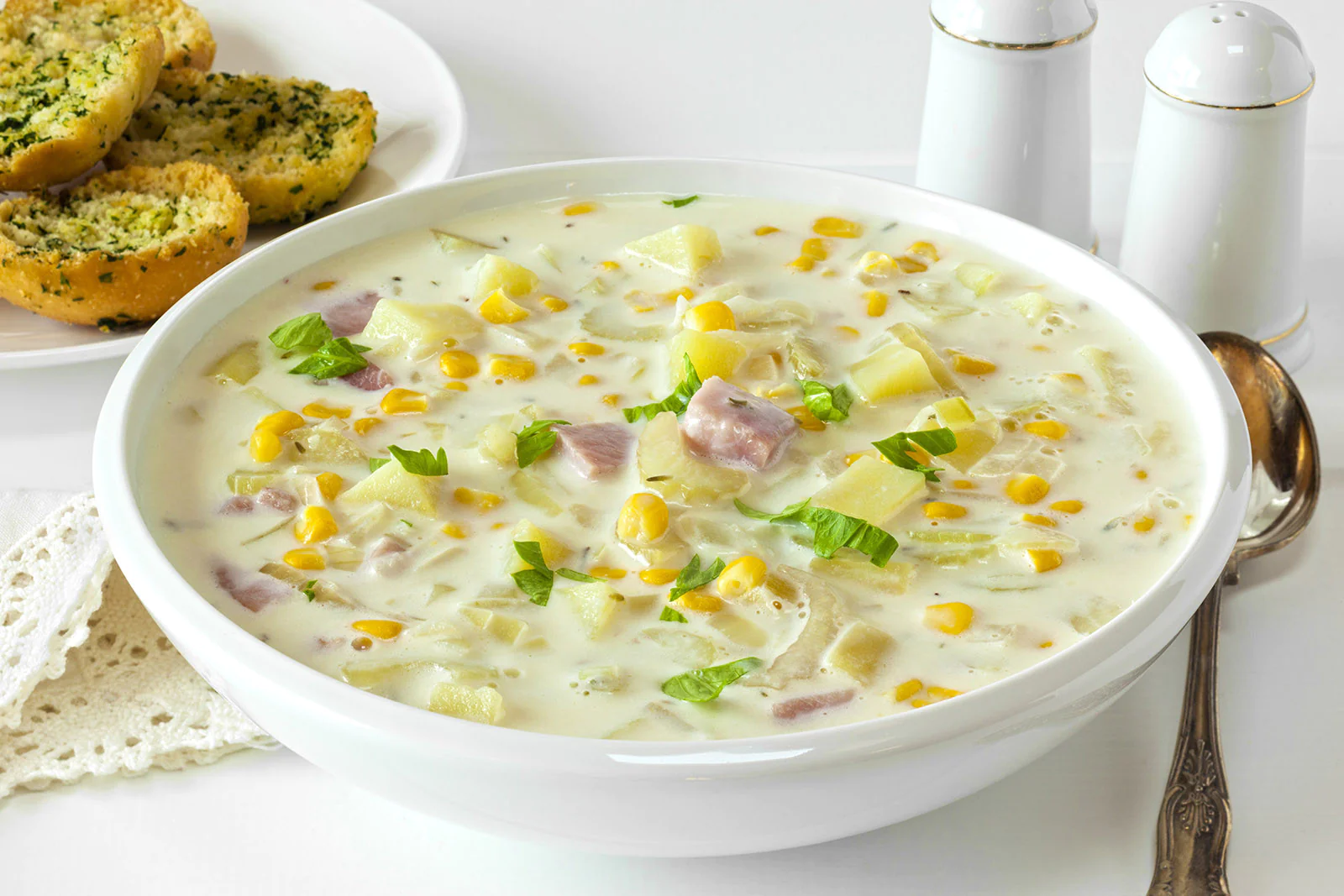 Hearty Corn Chowder Soup: A Bowl of Comfort