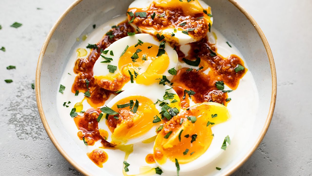 Keto Turkish Eggs: A Creamy, Low-Carb Breakfast Delight
