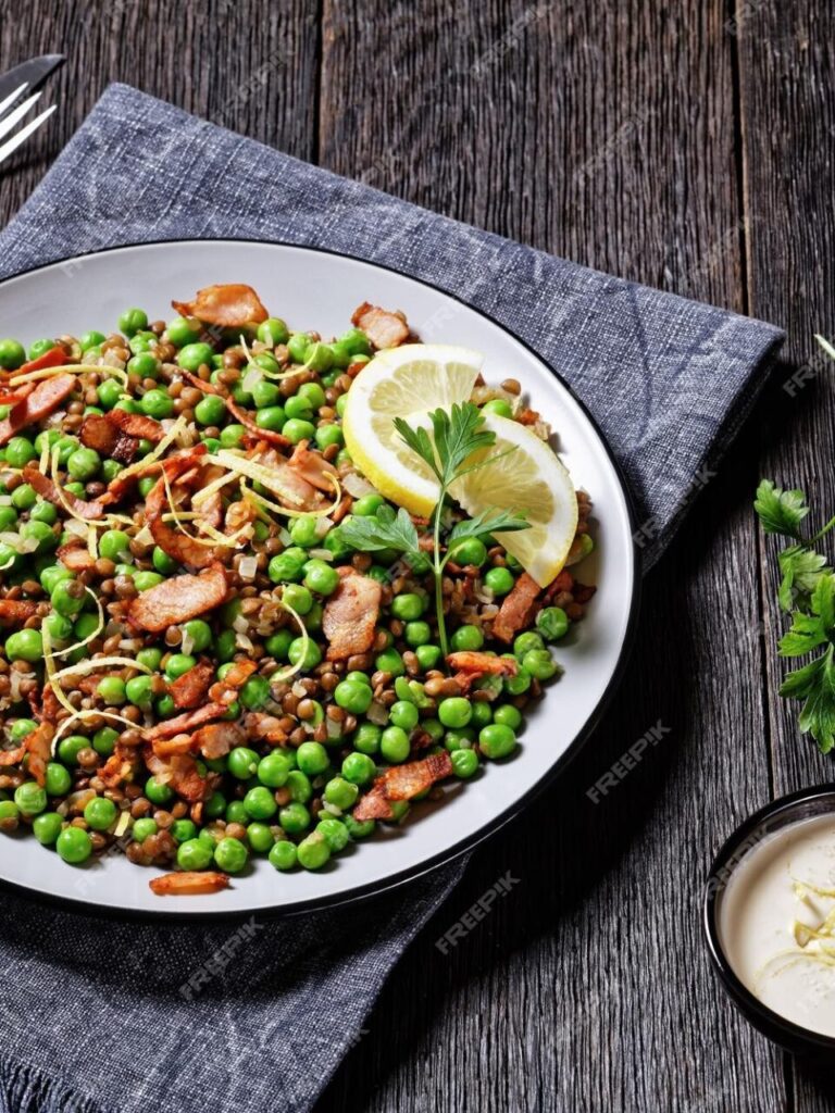 Sauteed Green Peas and Bacon: A Keto-Friendly Fusion of Freshness and Crunch