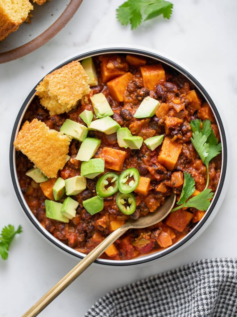 Vegan Sweet Potato Chili: A Warm Embrace in a Bowl